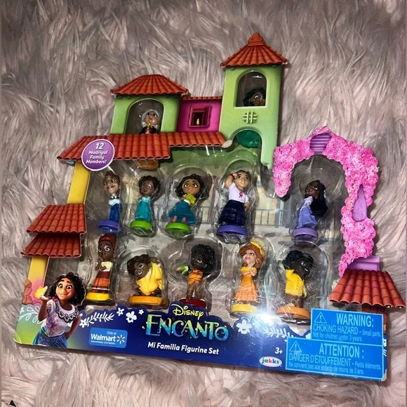 Encanto figurine set, Encanto toy— - Picture 1 of 2